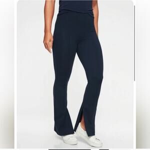 Athleta Greenwich Flare Split Hem Leggings Small Navy
